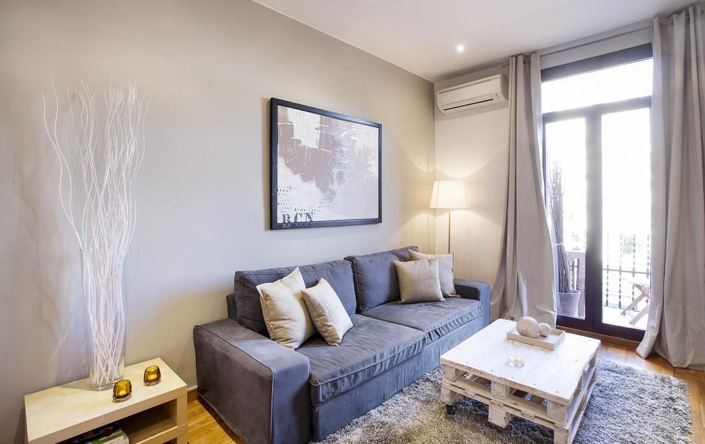 Apartments Barcelona & Home Deco Viladomat エクステリア 写真