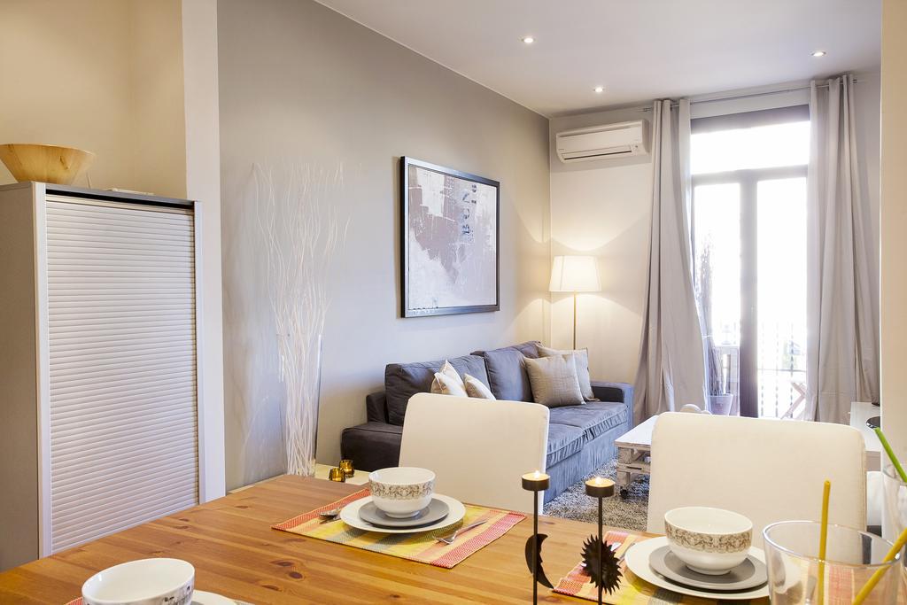 Apartments Barcelona & Home Deco Viladomat エクステリア 写真