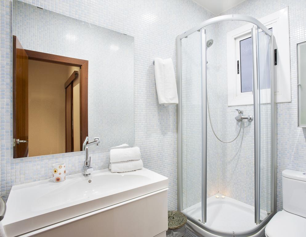 Apartments Barcelona & Home Deco Viladomat エクステリア 写真